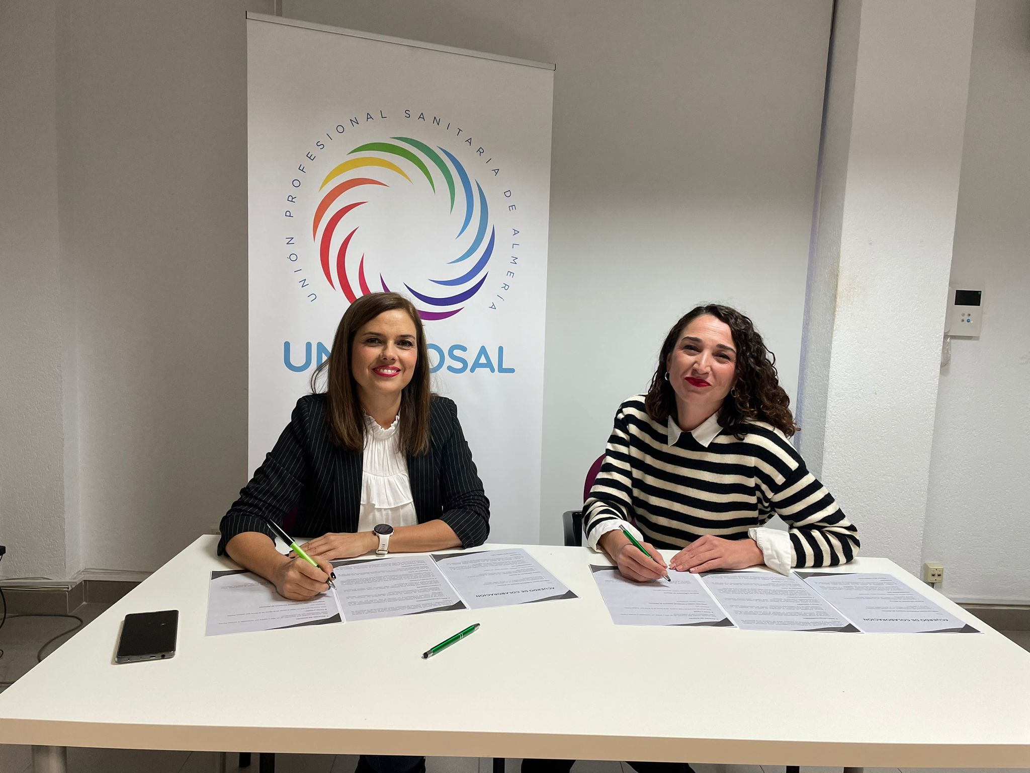 Uniprosal y Mujeres Influyentes de Almería colaboran para promover la salud femenina