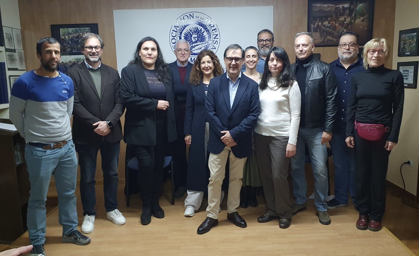 Al unirse como entidad colaboradora, la Asociación de Periodistas y la Asociación de la Prensa de Almería difunden los Premios MIA