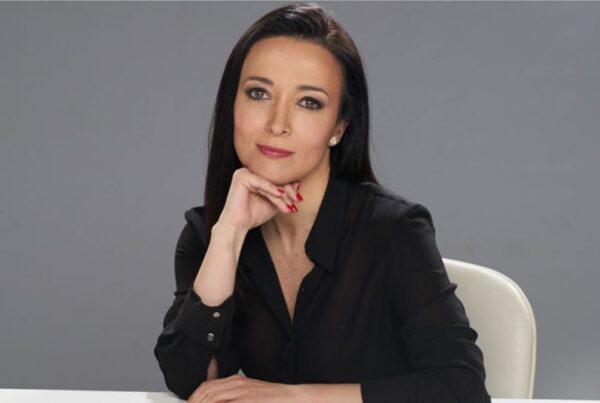 Cruz Sanchez de lara reconocida como editora del año