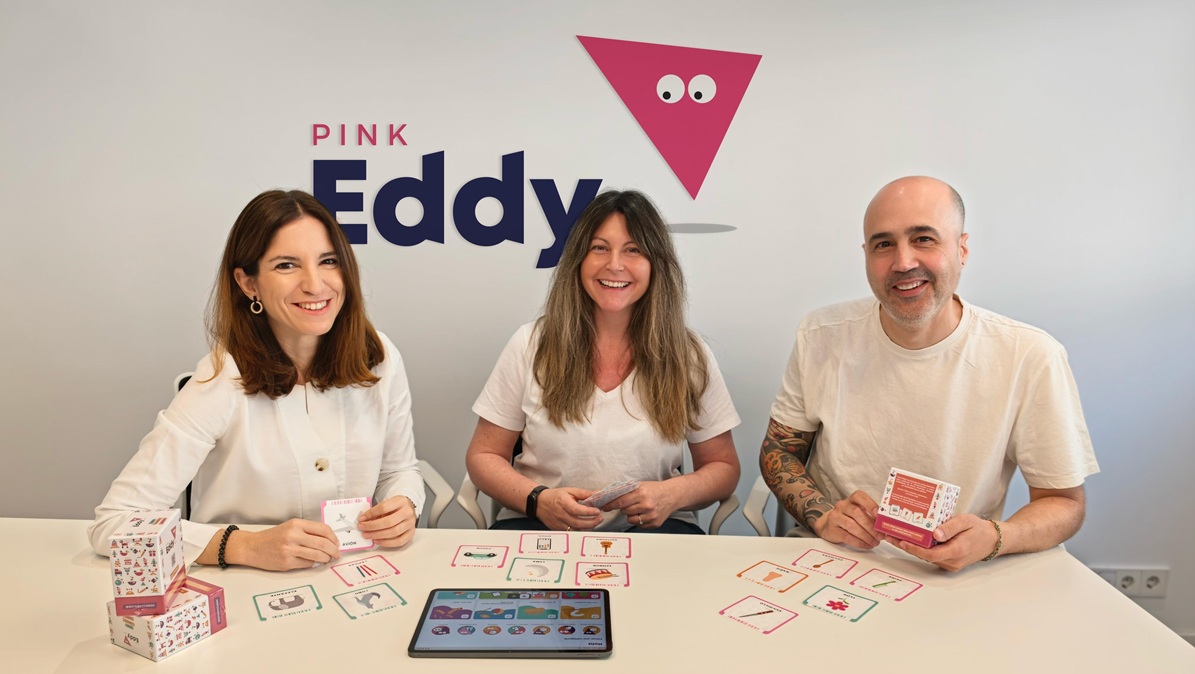 Mariana Tortosa, miembro de la red MIA y directora de Remolino Marketing, logra el aval del Colegio de Logopedas de Andalucía para su juego infantil Pink Eddy.