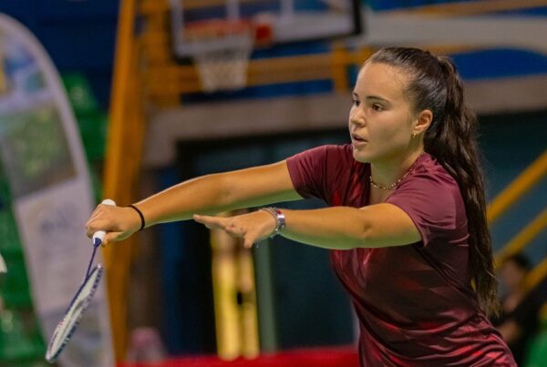 Descubre la historia de Cristina Teruel, la jugadora almeriense que brilla en el bádminton mundial. Una entrevista sincera sobre esfuerzo, estudios y el sueño olímpico.